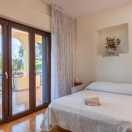 La Terrazza Di Valeria By Interhome Daire